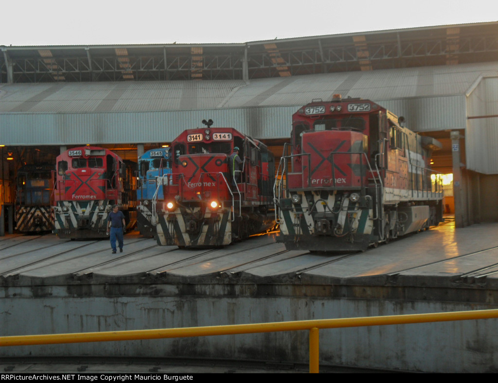 FXE Locomotives at Guadalajara Roundhouse